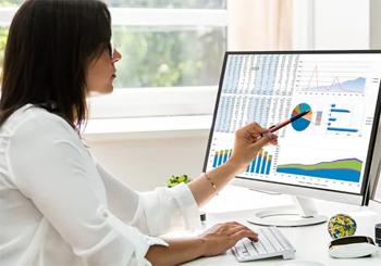 Top Career Options after 12th Commerce with Informatics Practices